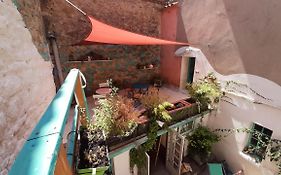 Maison Momes