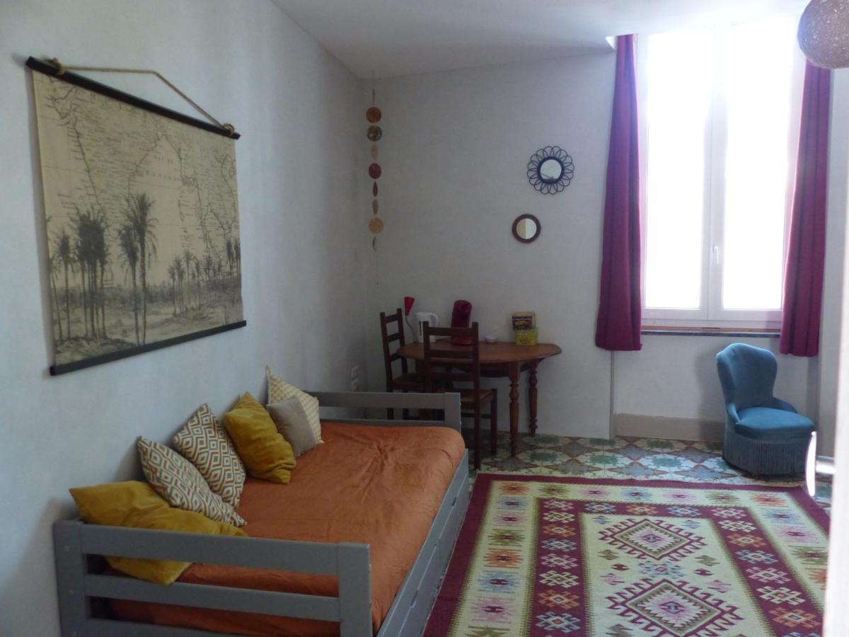 Maison Momes Bize-Minervois Buitenkant foto